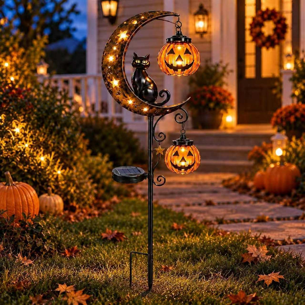 Solar Halloween Pumpkin Light, Black Cat Moon Garden Stake Light with 2 Pumpkin Lanterns, Waterproof Metal Solar Pathway Light，Outdoor Yard Decoration for Lawn Pathway Patio